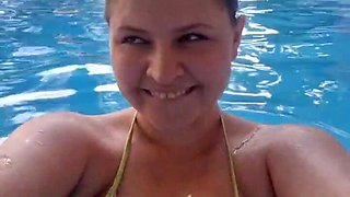 Flash Boobs in Outside Swimming Pool