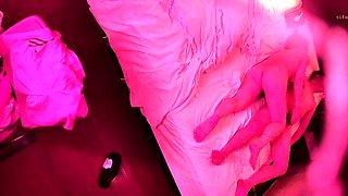Amateur MILF Sara Bathroom Spy cam