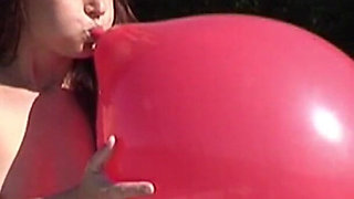 Naked Pussy Action with a Balloon on the Lake