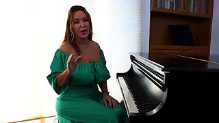 ManyVids Rachel Steele MILF The Seductive Piano Teacher PP