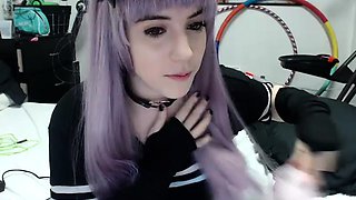 Amateur Webcam Teen Masturbates And Teases