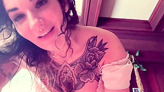 amateur vip ass flashing boobs on live webcam