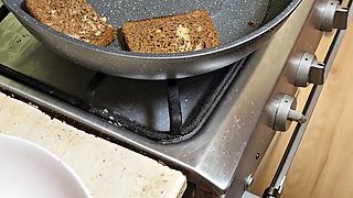 The New Emma's Cooking Show. S1e1: Garlic Breads and Naked Tits.