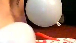 Flip Flops Popping Balloons