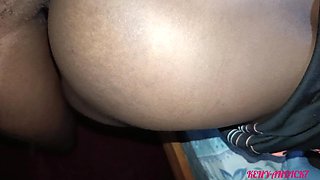 Amateur Couple Banging in Doggystlye