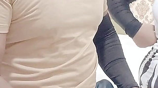 Hot Chubby Lady Boss Apne Employee Se Office Ke Rest Room Me Din Me Chudi