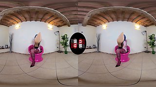 Mouth-Watering Denise Gives You The Hottest Foot Tease; Wild Babe Foot Fetish Vr