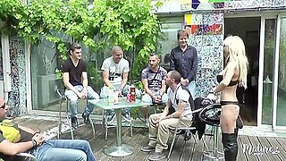 Therese, La Mature Sexy En Gangbang Hard