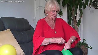 Blowing Up Balloons - Sparkle