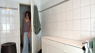 My first solo video - home alone so I made myself cum and hopped in the shower