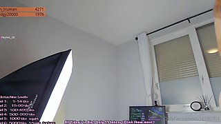 Amateur Webcam Cute Teen Plays Solo with Big Dildo