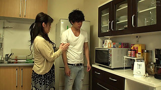 Hardcore Sex with a Mature Woman with Just the Right Amount of Fleshiness! -1