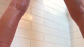 Amateur Horny Blonde Masturbates with Beer More webcamgirls