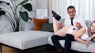 Sexy blonde stepdaughter gives oral job to her daddy with