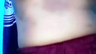 Indian girl showing big boobs in video call sexy boobs