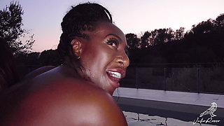 Hardcore Threesome with a Good BBC at Dusk by the Pool