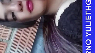 Teen Latina Solo