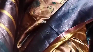 Indian Deshi Village Hot Sexi Sanskaari Housewife Mastarbuting Seduce Her Pussy