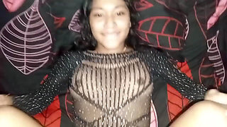 AMATEUR VIDEO - I RECORD MYSELF WITH MY BEAUTIFUL VENEZUELAN NEIGHBOR, I RECORD WITH MY CELL PHONE HOW I FUCK HER - PORN IN SPANISH