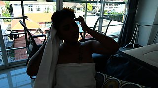 Skateboarding fail of big ass Thai MILF