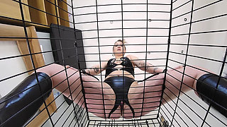 Mx Bambi - Facesitting Dominatrix