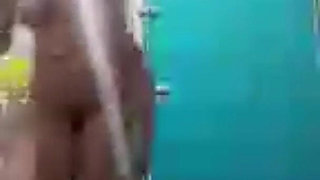 A Beautiful Naked Aunt Taking a Shower Makes Me Very Excited