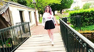 Malicia, 24 years old, cam-girl with various talents... - Jacquie et Michel TV