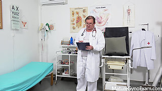 Anal Temperature Measurement of Huge-titted Granny