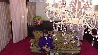 MILF Ryoko Murakami Likes Being a Submissive Slut