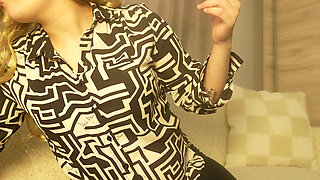 Giantess Stepsister Swallows Him the Potion Wears off