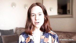 Gorgeous female's solo female clip