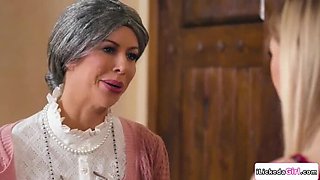 Lesbian Stepmom Alexis Fawx Fucks Stepdaughter Mackenzie Moss - Taboo Family Sex