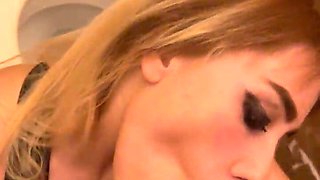 Wc urinate tart packed whit nut nectar