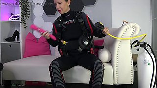 Annika Bonds Underwater Fetish with Wetsuit Vest and Scuba Tank Toy