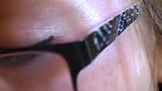 Amateur mirror blowjob with cumshot on glasses
