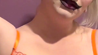 Clown Stepsister Catches You