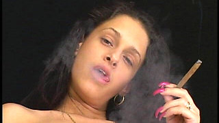 Streaming Movie From Alexxxis Tyler of Naked Girls Smoking
