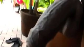 Throbbin' Black Thunder