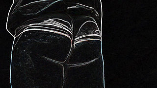 Shaking my big booty with a black filter