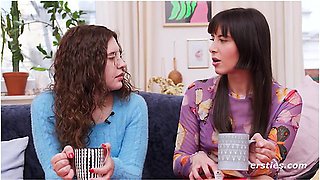 Two Sexy Women Show One Guy How To Satisfy A Lady