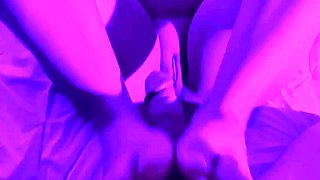 coshy en collant joue a la coquine