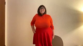 Velma's Huge Tits and Giant Booty For Her Neighbor