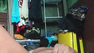 Cool Reels of Her Showing a Live Masturbate