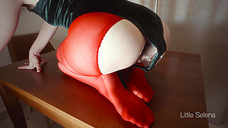 Anal Fisting in Red Pantyhose