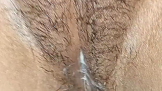 The Brother Saw the Sexy Sister's Pussy and the Cream of the Pussy Came Out.