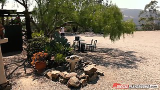 Fruity bimbo unbelievable xxx video