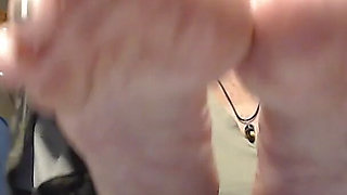 Toe Spread Close-up
