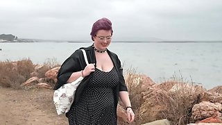 Queen has a very hot ass! - Jacquie et Michel TV