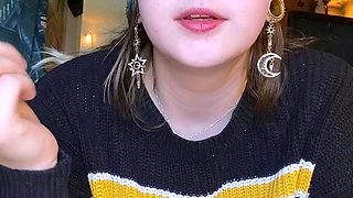 Sweet amateur teen GF jerking dick 4