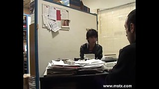 Amateur Brunette Secretary Squirting Blowjob Casting - French Vintage Fun